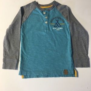 Boys 4T Long sleeve shirt